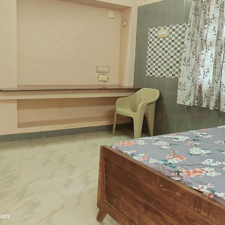 Selvams Home Stay Tiruchchendur ภายนอก รูปภาพ